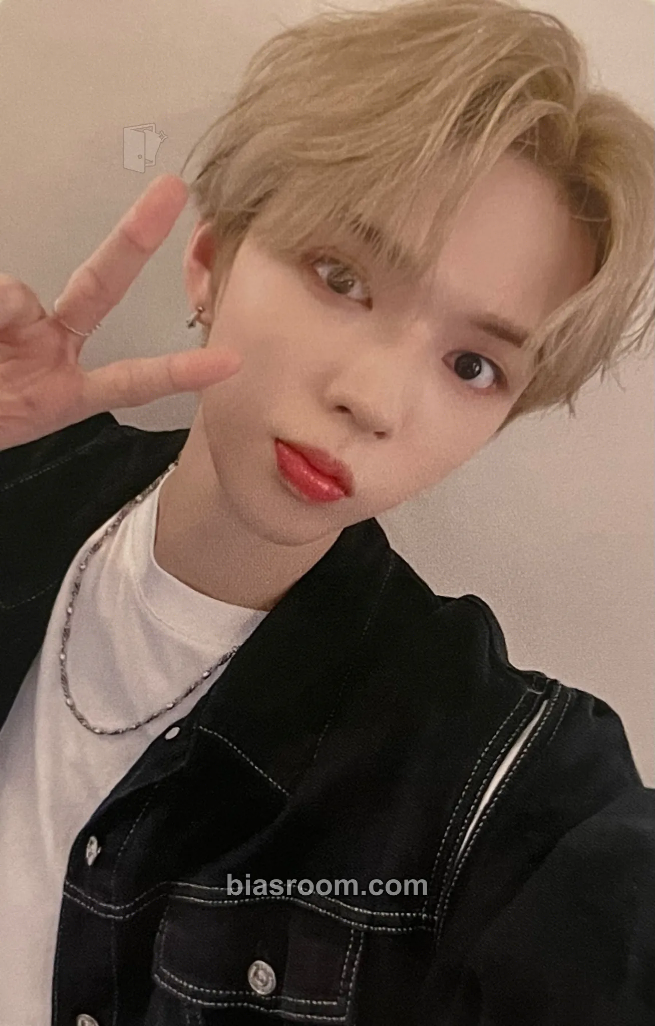 Brian ONE QUESTION Photocard - AMPERS&ONE - AMPERS&ONE K-pop photocard