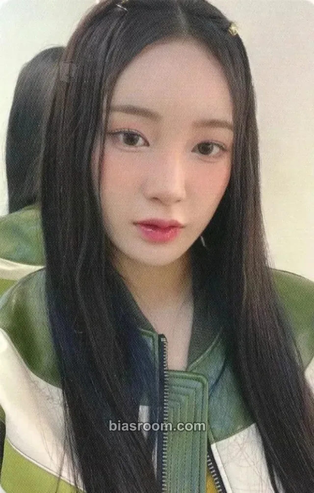 ME:I - Miu  - MIRAI  Album album photocard