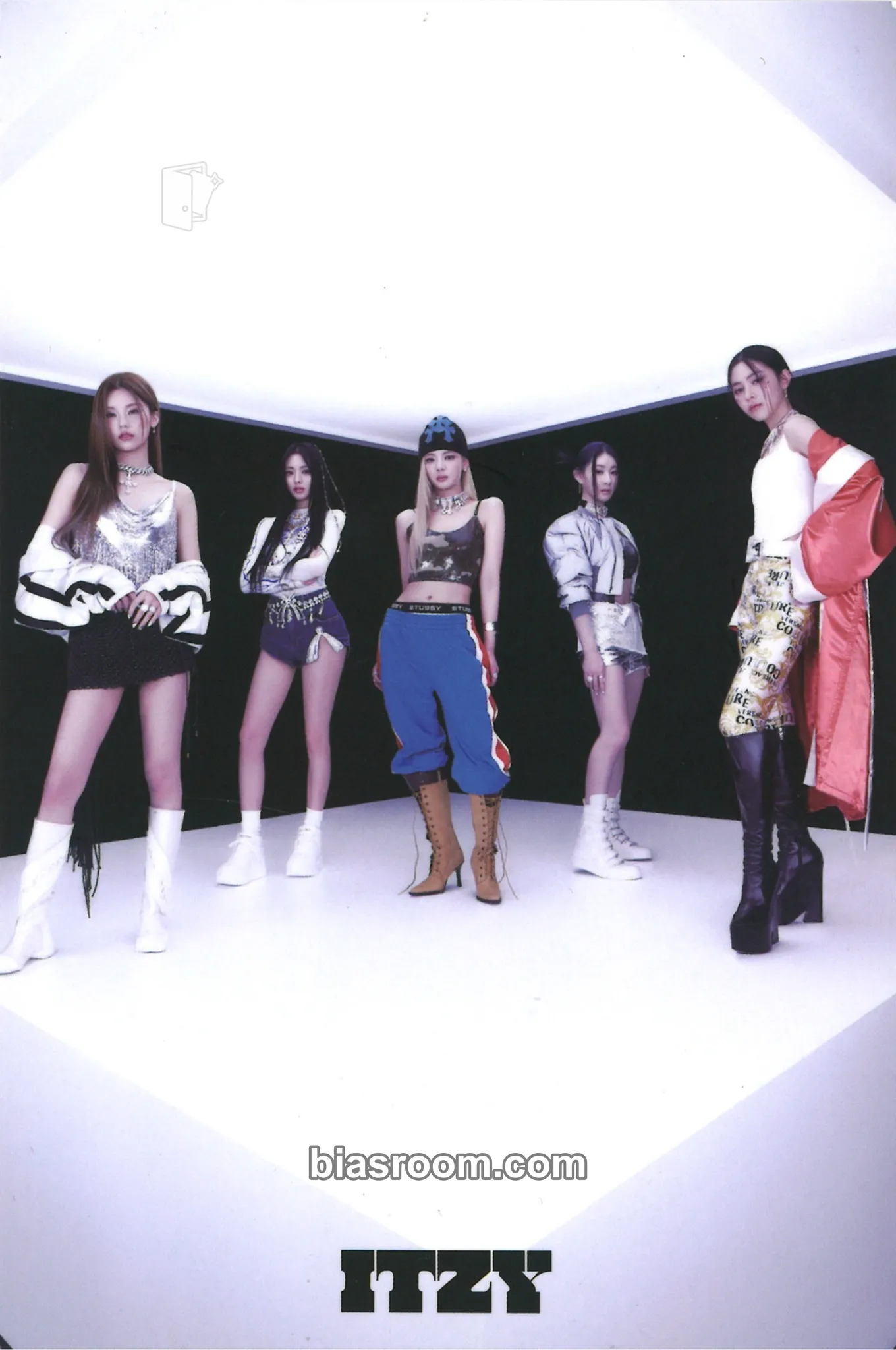 KILL MY DOUBT Photocard - ITZY - ITZY K-pop photocard