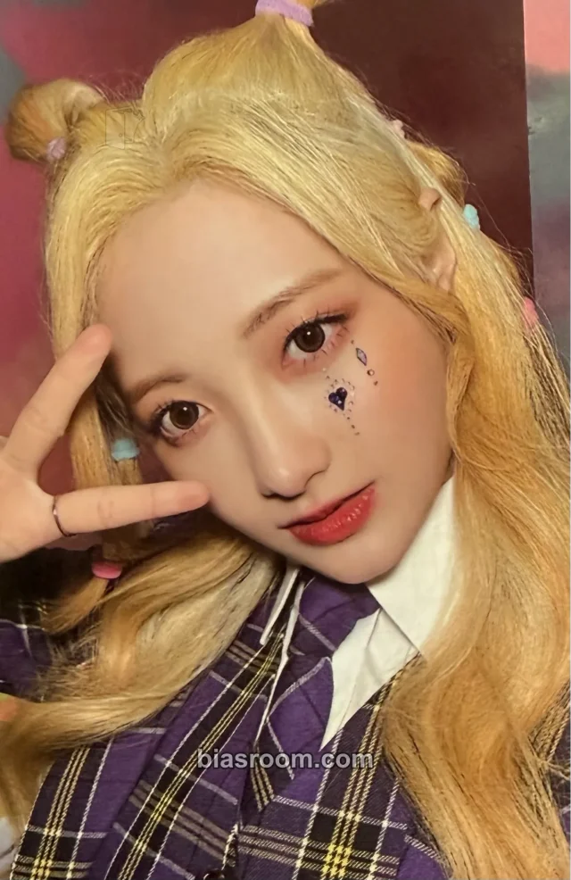 ILY:1 - Rona - Love in Bloom Album makestar video call (fancall)