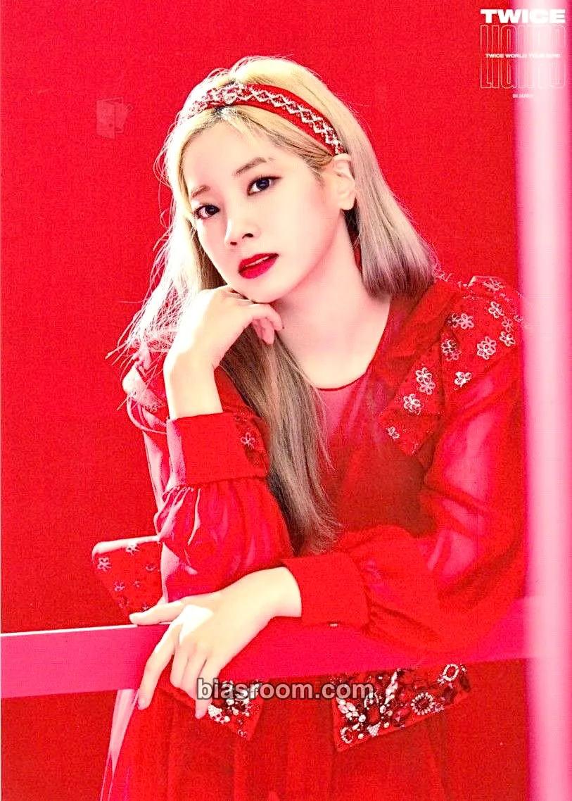 Dahyun TWICE 3rd World Tour TWICELIGHTS Photocard - TWICE - TWICE K-pop photocard