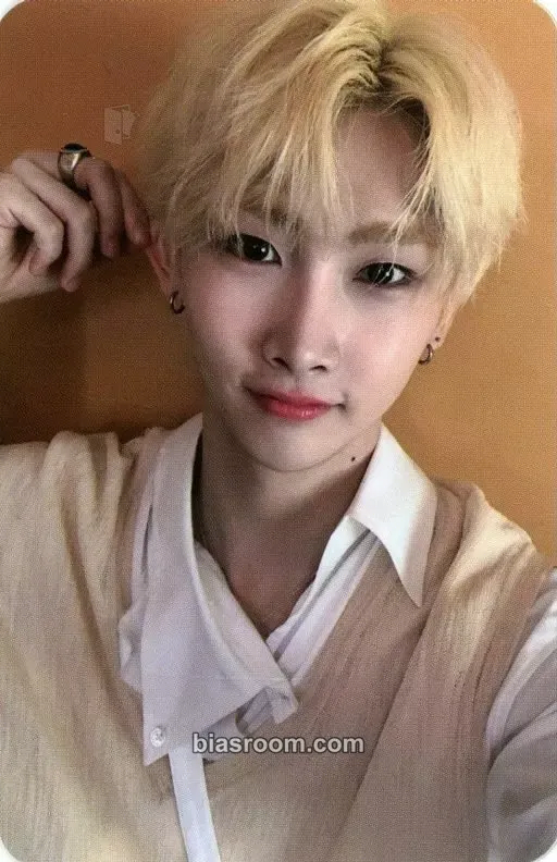Hoyoung Veri-Chill Photocard - VERIVERY - VERIVERY K-pop photocard