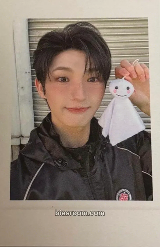 Kim HeeJu yesweare Photocard - idntt - idntt K-pop photocard