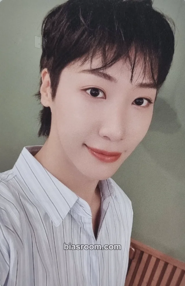 ONEWE - Dongmyeong - Season's Greetings 2025 The Hide Out of Youth Other photocard set season's greetings