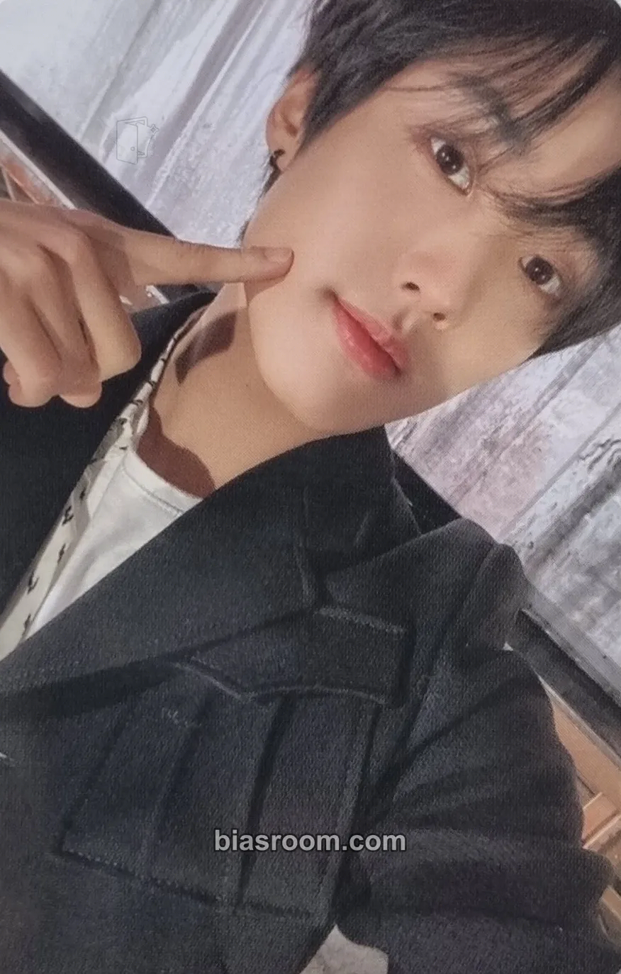 Jacob Be Awake Photocard - THE BOYZ - THE BOYZ K-pop photocard