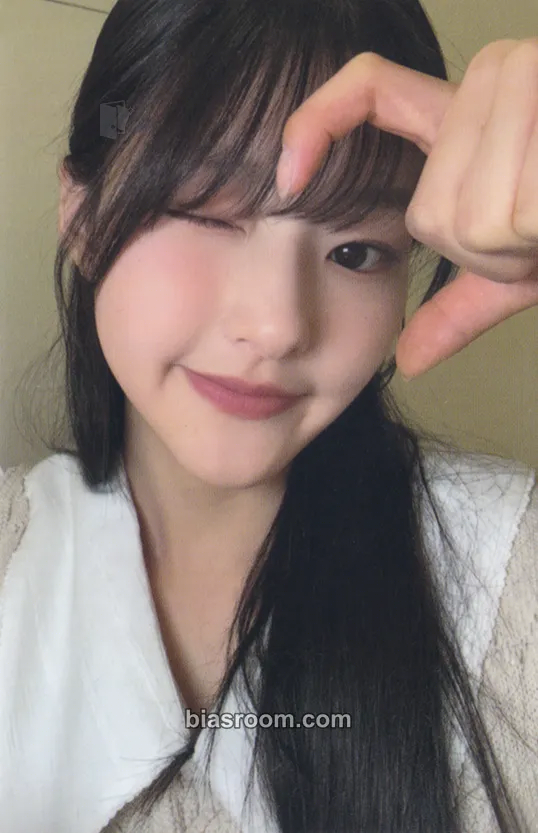 Haneul "Dear Kissy" 1st fanmeeting in Bangkok Photocard - KISS OF LIFE - KISS OF LIFE K-pop photocard