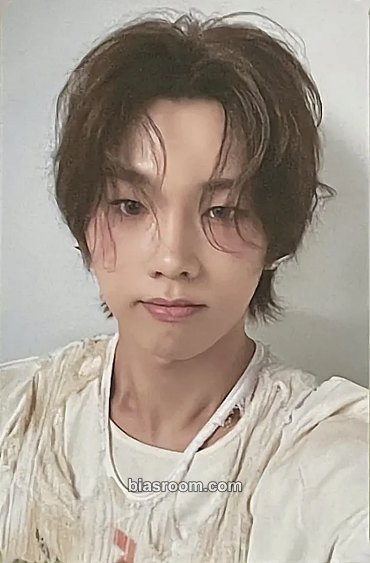 Jungsu THE XCAPE Photocard - Xdinary Heroes - Xdinary Heroes K-pop photocard