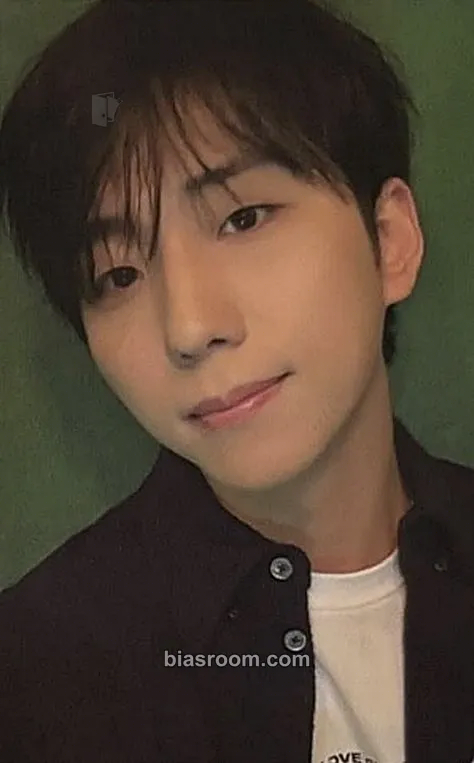 Gunil Official Fanclub 2nd Generation Photocard - Xdinary Heroes - Xdinary Heroes K-pop photocard