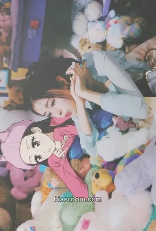 Rima Press Play Photocard - NiziU - NiziU K-pop photocard