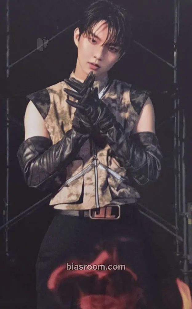 Q 3rd World Tour: The Blaze Photocard - THE BOYZ - THE BOYZ K-pop photocard