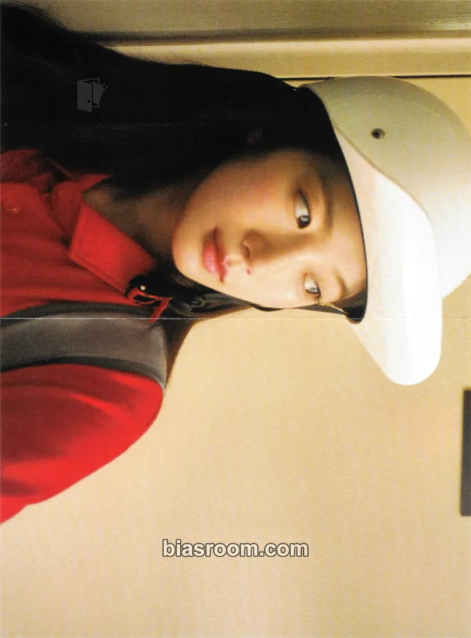Kazuha SPAGHETTI Photocard - LE SSERAFIM - LE SSERAFIM K-pop photocard