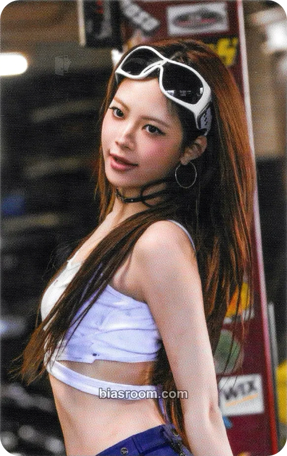 Hong Eunchae SPAGHETTI Photocard - LE SSERAFIM - LE SSERAFIM K-pop photocard
