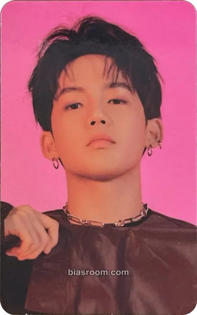 TREASURE - Choi Hyunsuk - THE FIRST STEP: CHAPTER ONE Album black version album photocard version 3 concept photocard
