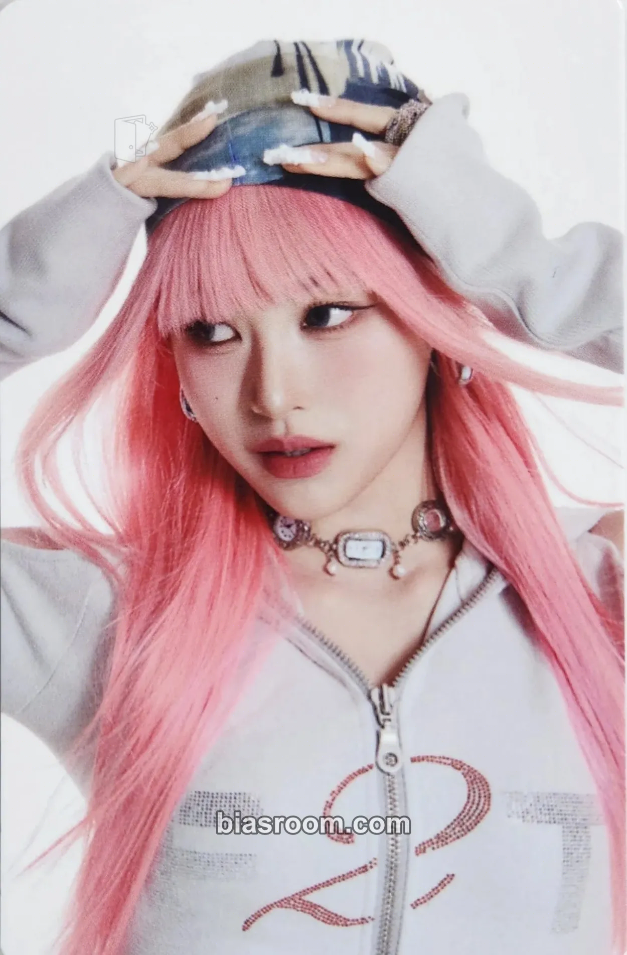 Minami Glow Up Photocard - RESCENE - RESCENE K-pop photocard