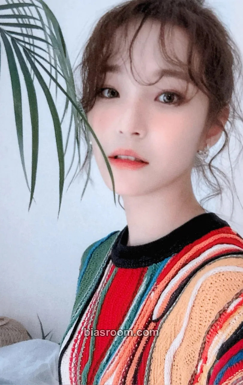 Jiheon My Little Society Photocard - fromis_9 - fromis_9 K-pop photocard