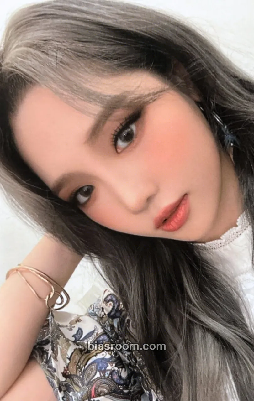 Jisun 9 Way Ticket Photocard - fromis_9 - fromis_9 K-pop photocard