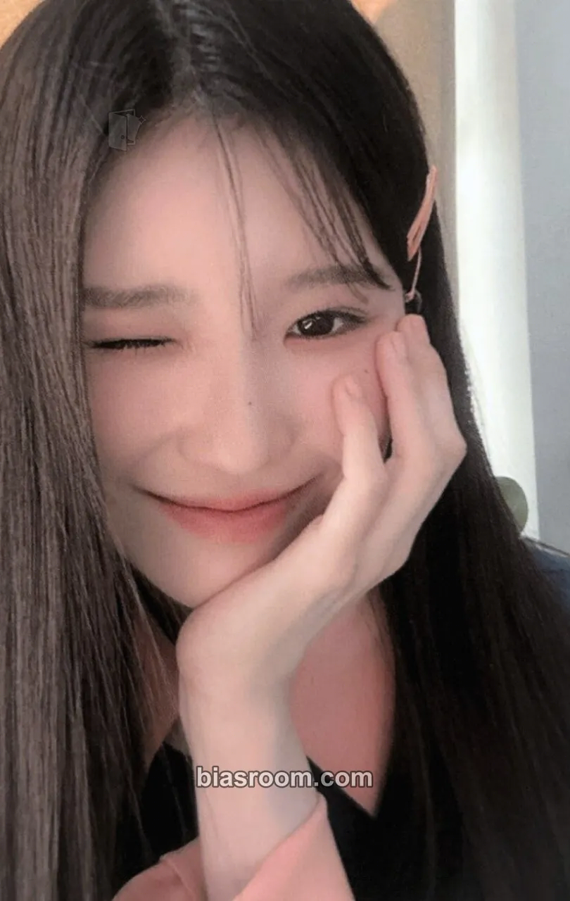 Hayoung From Our Memento Box Photocard - fromis_9 - fromis_9 K-pop photocard