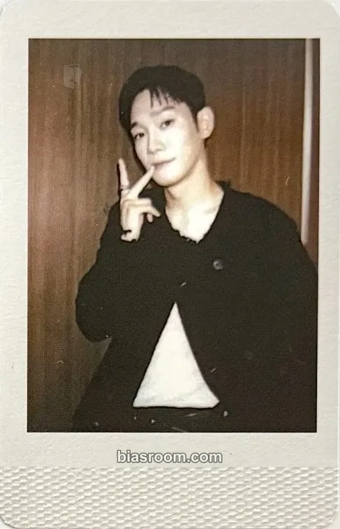 Chen 2025 CHEN Season's Greetings — CHEN'S CHENNEL ON & OFF Photocard - EXO - EXO K-pop photocard