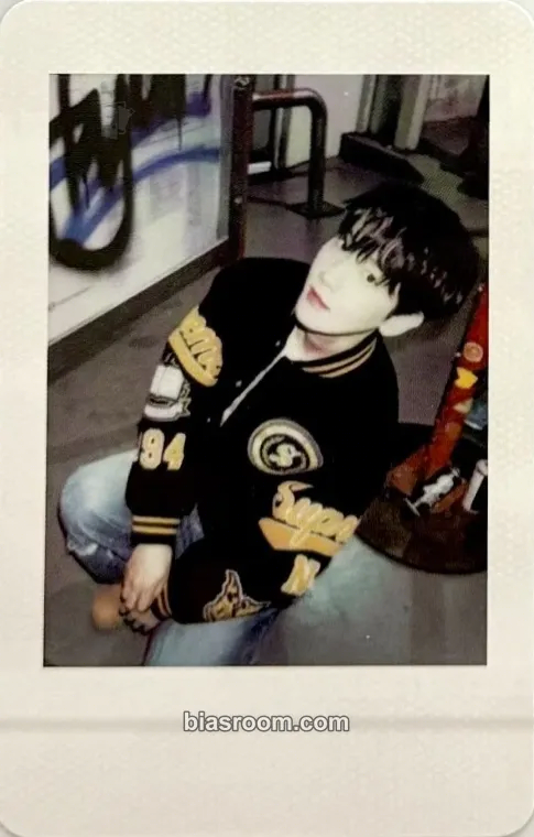 Baekhyun 2025 BAEKHYUN Season's Greetings — Mr. Mischief Photocard - EXO - EXO K-pop photocard