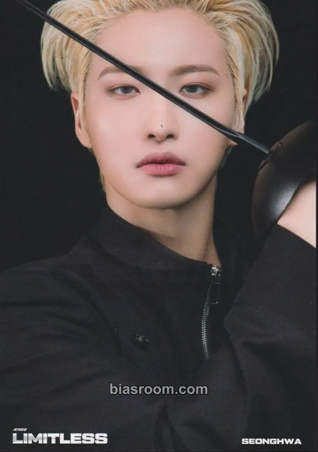 Seonghwa Limitless Photocard - ATEEZ - ATEEZ K-pop photocard
