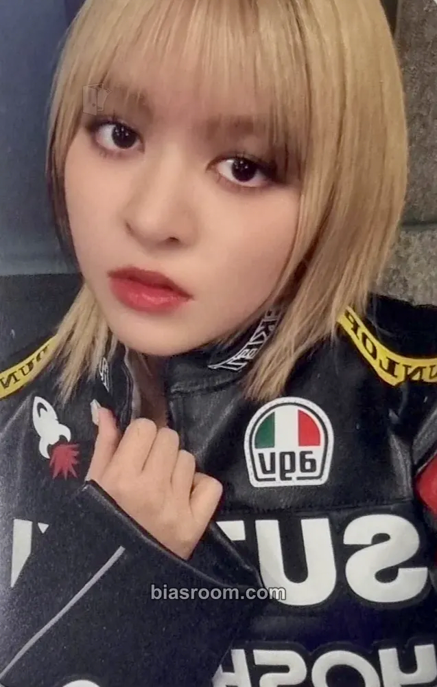 Lily Fe3O4: BREAK Photocard - NMIXX - NMIXX K-pop photocard
