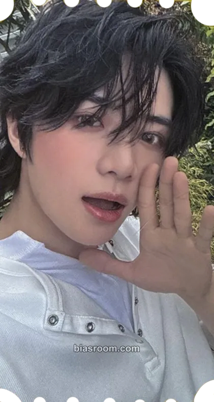 Beomgyu Starkissed Photocard - TOMORROW X TOGETHER - TOMORROW X TOGETHER K-pop photocard