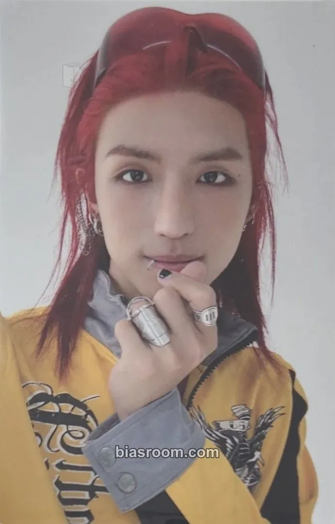 Jun Han Beautiful Mind World Tour Photocard - Xdinary Heroes - Xdinary Heroes K-pop photocard
