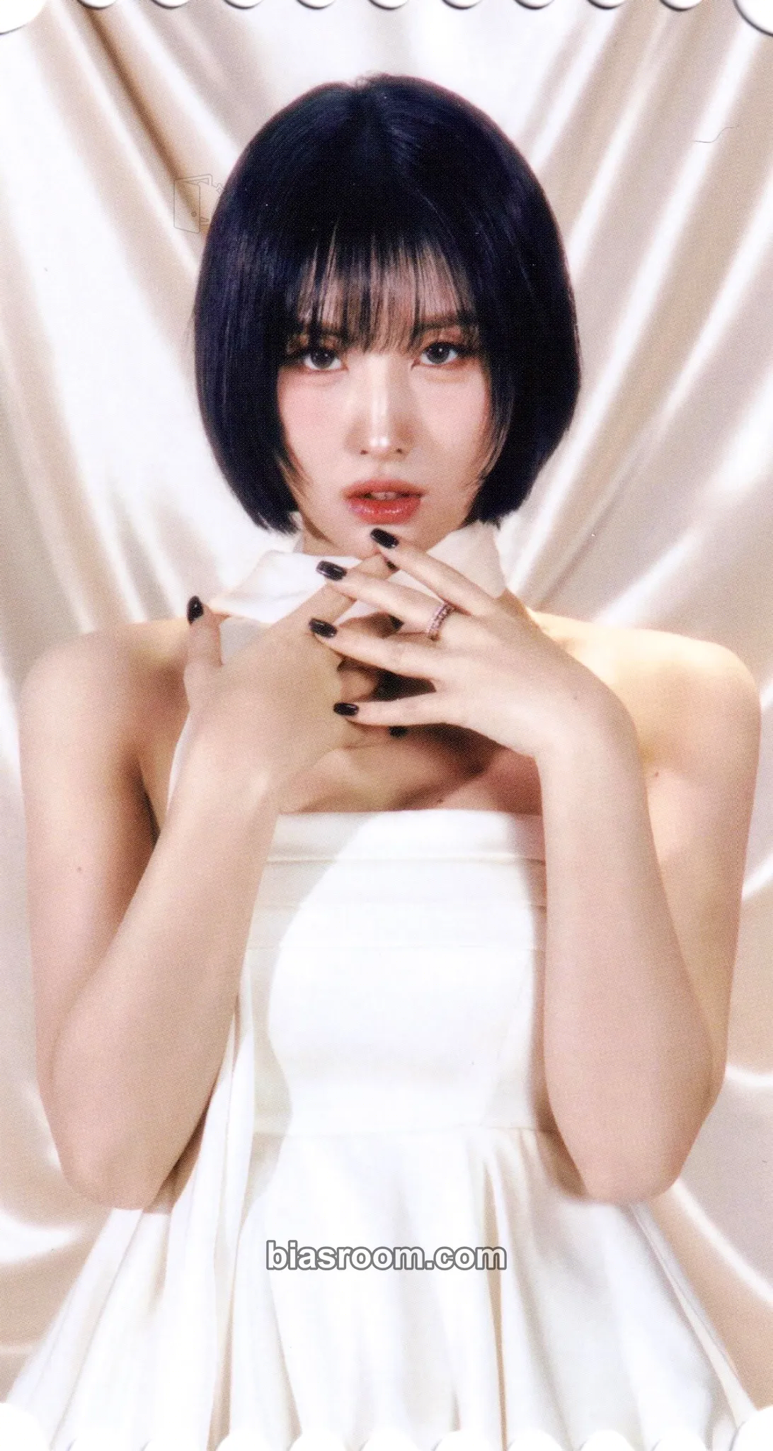 Momo TWICE 6th World Tour THIS IS FOR Photocard - TWICE - TWICE K-pop photocard