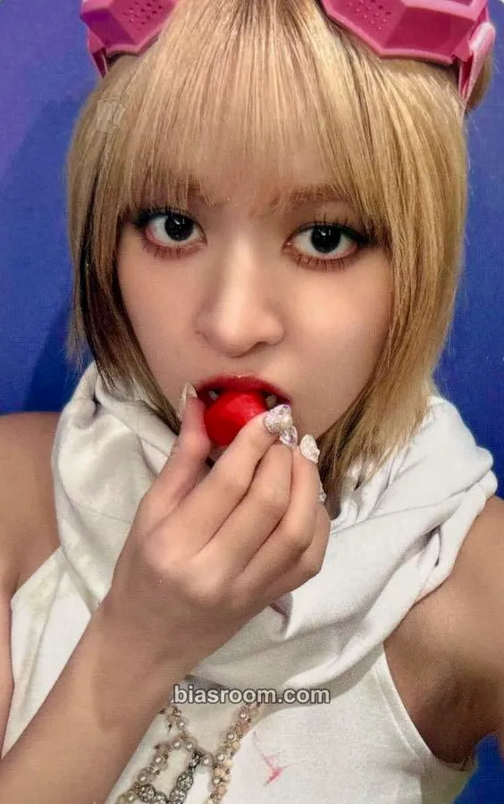 Lily Fe3O4: BREAK Photocard - NMIXX - NMIXX K-pop photocard