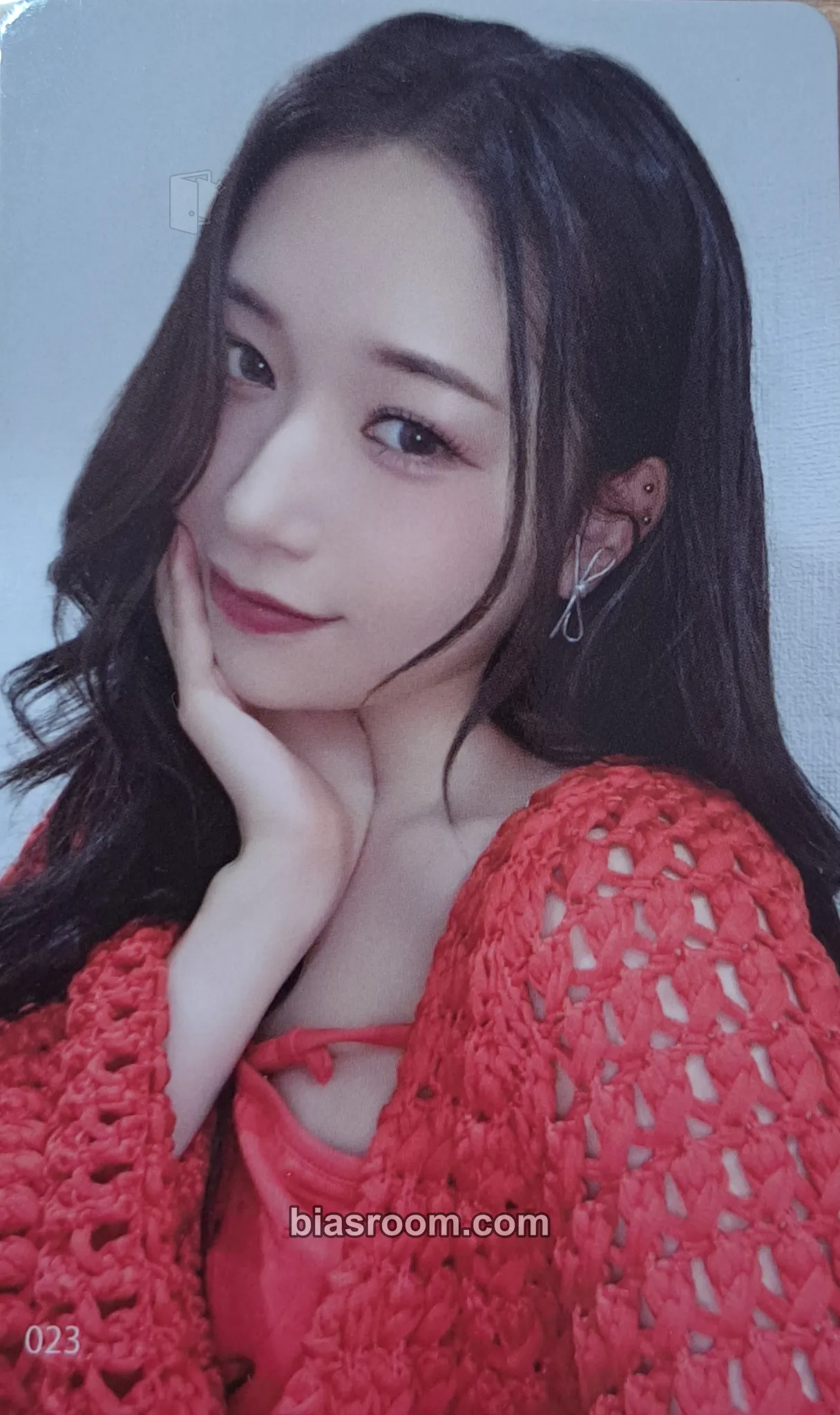 Momona 2024 ME:ICONIC Sweet Holiday Photocard - ME:I - ME:I K-pop photocard