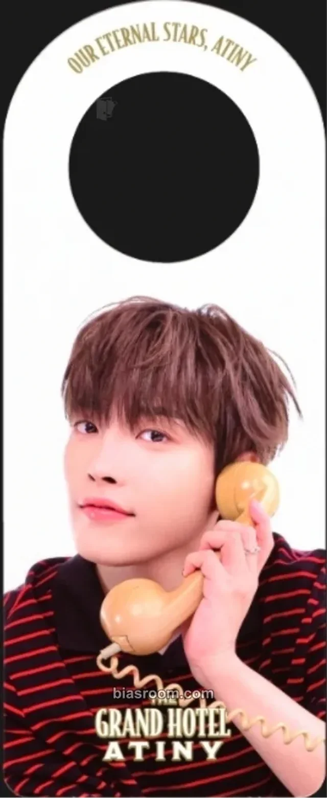 ATEEZ - Hongjoong - 6th Atiny Membership kit - The Grand Hotel Atiny Other door hanger double-sided
