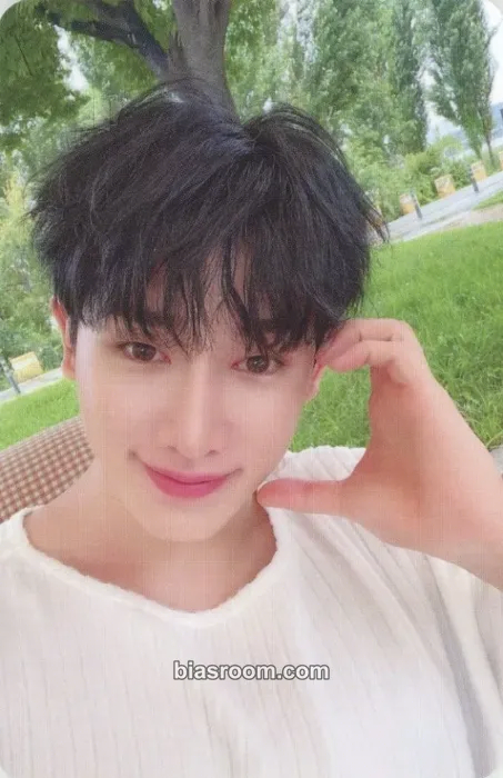 Wonho Bittersweet Photocard - Wonho K-pop photocard