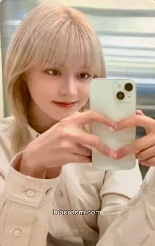 Lily Fe3O4: BREAK Photocard - NMIXX - NMIXX K-pop photocard