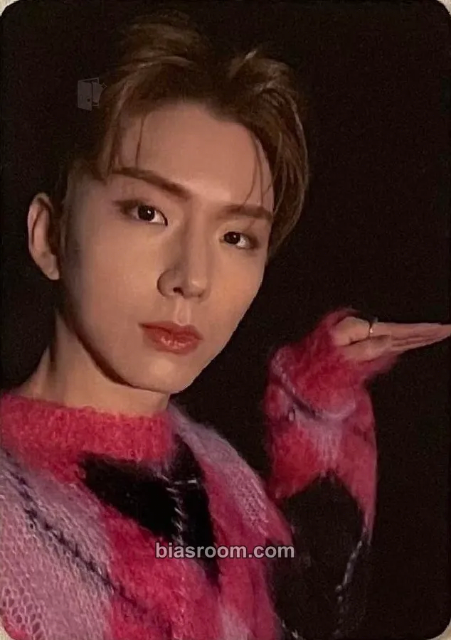 Kihyun Voyager Photocard - MONSTA X - MONSTA X K-pop photocard