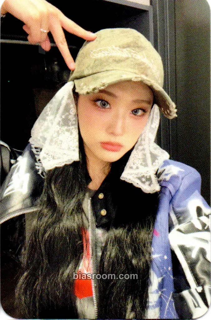 Joonie Wild Cherry Photocard - ICHILLIN’ - ICHILLIN’ K-pop photocard