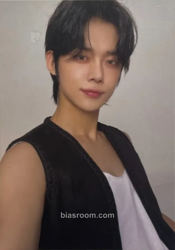 Yeonjun Act: Sweet Mirage Photocard - TOMORROW X TOGETHER - TOMORROW X TOGETHER K-pop photocard