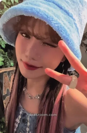 Jo Yuri Op.22 Y-Waltz : in Minor Photocard - Jo Yuri K-pop photocard