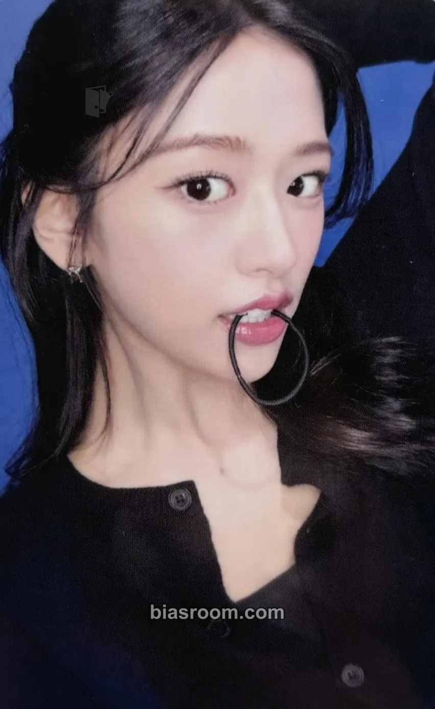 Yujin IVE SECRET Photocard - IVE - IVE K-pop photocard