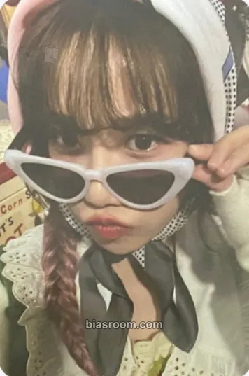 Jo Yuri Op.22 Y-Waltz : in Minor Photocard - Jo Yuri K-pop photocard