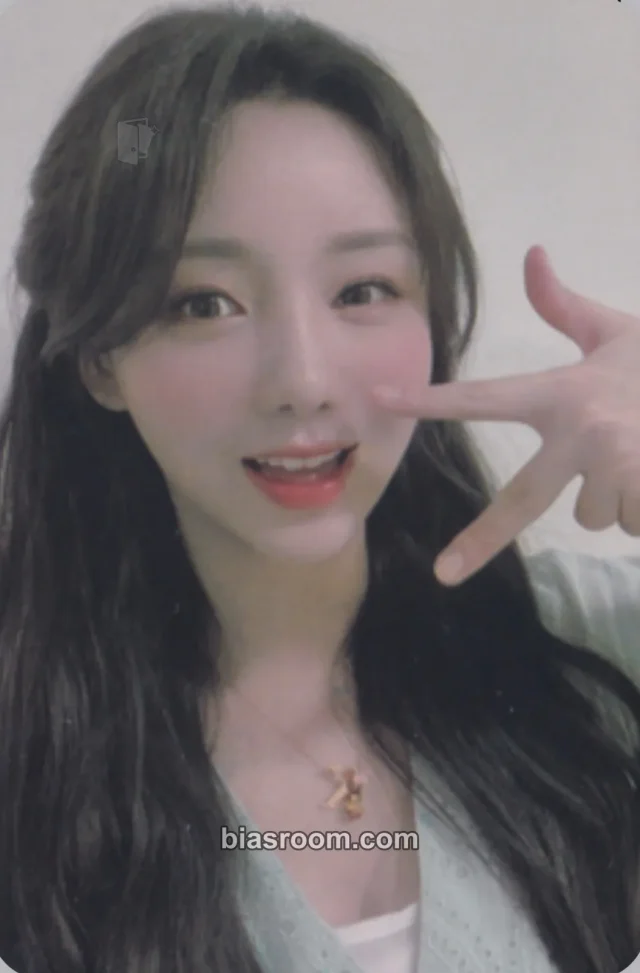 Kim Jiyeon (Kei) Kim Ji-yeon Midnight Sun K-pop photocard