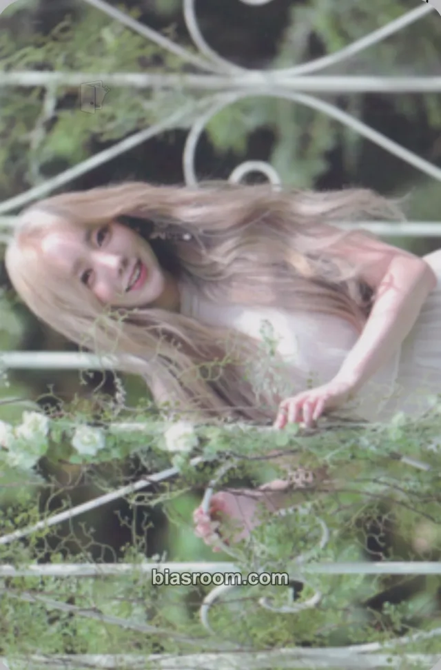 Kim Ji-yeon - Kim Jiyeon (Kei) - Over and Over Album broadcast
