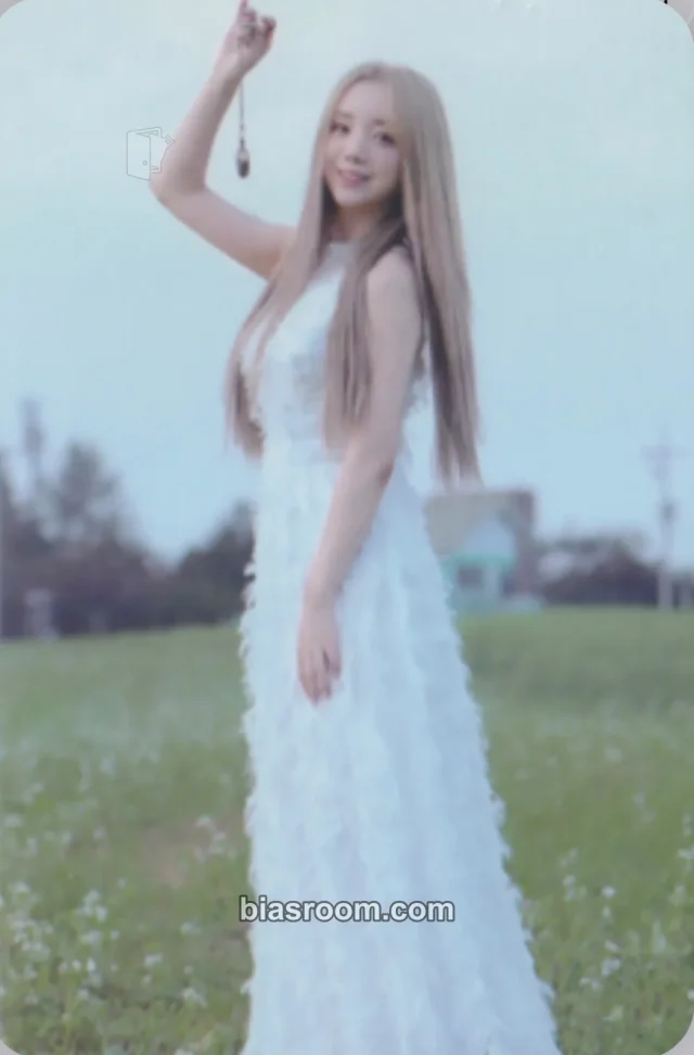Kim Ji-yeon - Kim Jiyeon (Kei) - Over and Over Album broadcast
