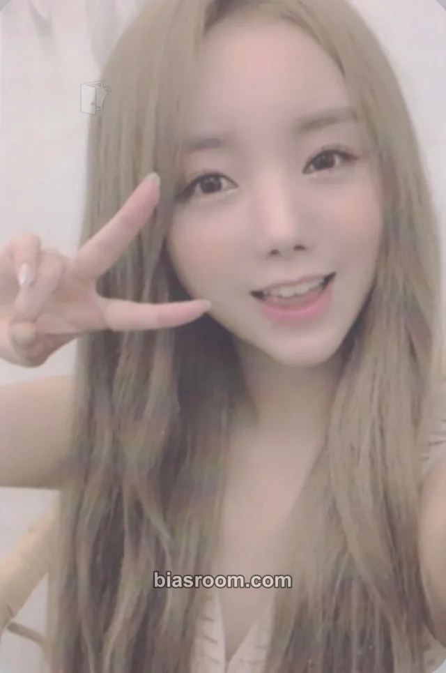 Kim Ji-yeon - Kim Jiyeon (Kei) - Midnight Sun Album album photocard