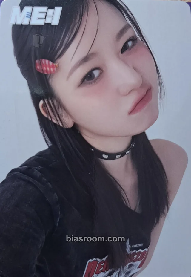 ME:I - Momona  - MUSE Album merch photocard