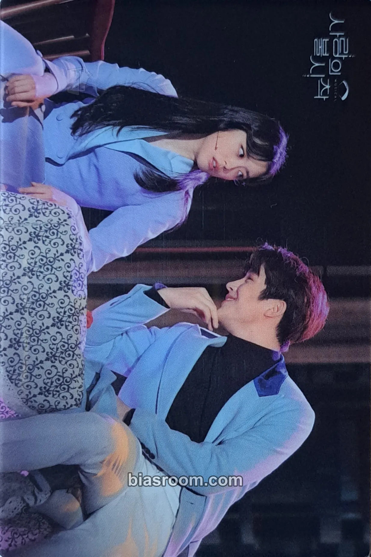 Ji Suyeon Crash Landing on You - Musical (Suyeon) Photocard - Weki Meki - Weki Meki K-pop photocard