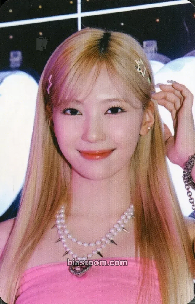 Mayuka Press Play Photocard - NiziU - NiziU K-pop photocard