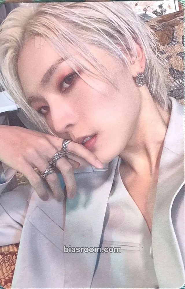 E’LAST - Rano - ROAR Album album photocard grey version