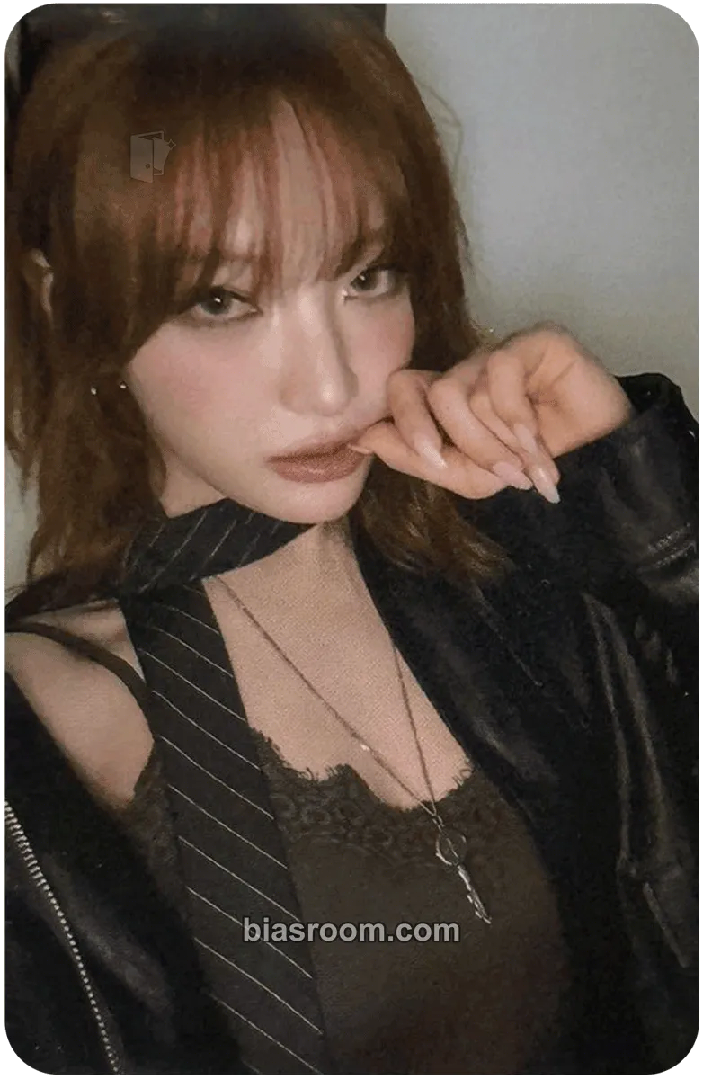 Moon Sua Billlie - THE STAR Magazine Photocard - Billlie - Billlie K-pop photocard