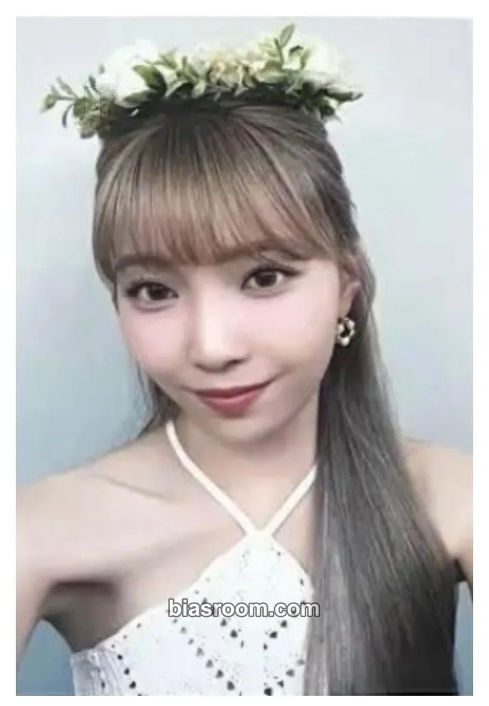 Mayuka COCONUT Photocard - NiziU - NiziU K-pop photocard