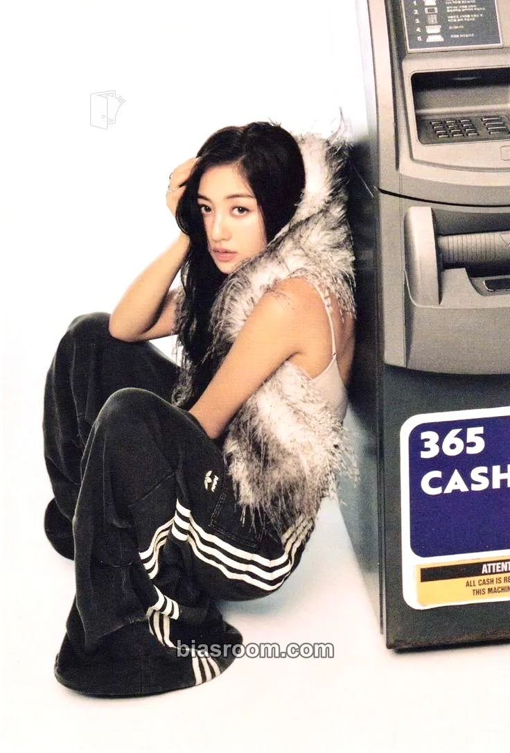 Jihyo TEN: The Story Goes On Photocard - TWICE - TWICE K-pop photocard